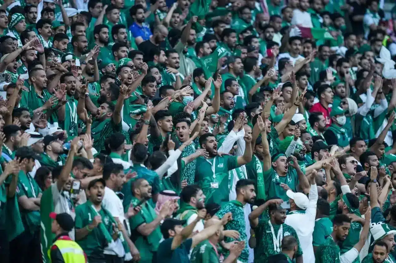 تأثير الضوابط الجديدة على المدربين السعوديين في الأندية